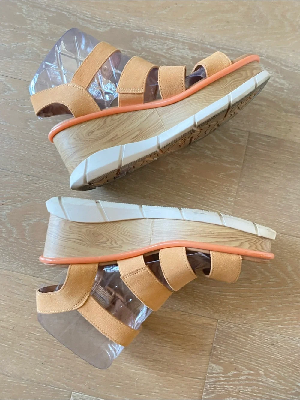 Sorel Joanie III Ankle Strap wedge platform trek Sandals orange peach size 9